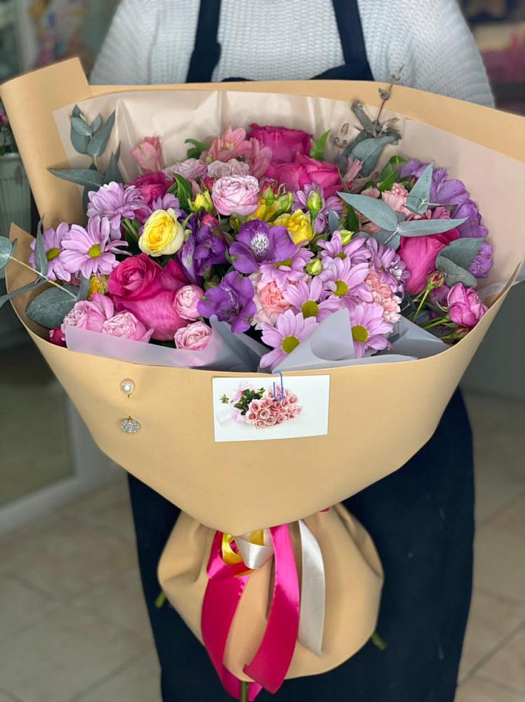 Букет цветов из: Хризантемы, Гвоздики и Альстромерии в Бачатском