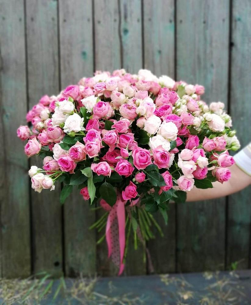 Букет Розовые кустовые розы Натали и Лав Лидия в Бачатском