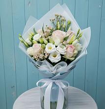 Букет цветов из:  Розы и Лизиантусы в Бачатском