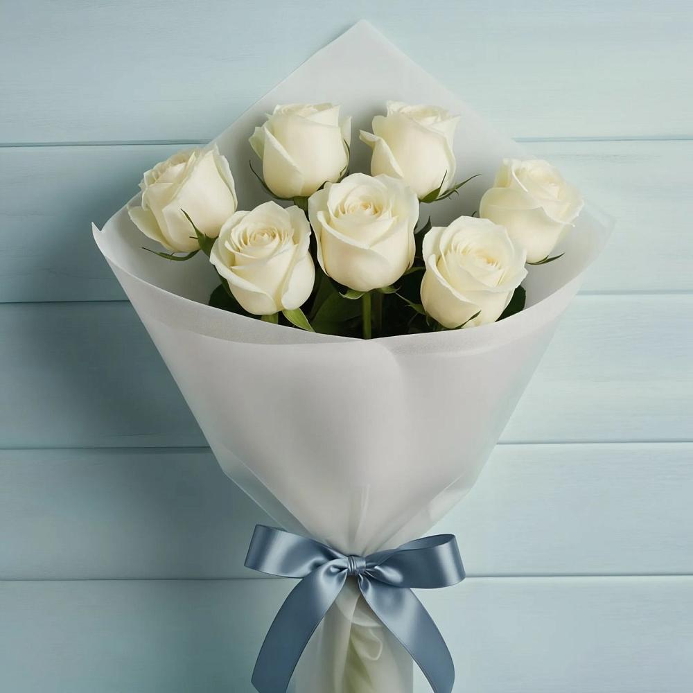Букет 7 Белых роз Эдлесс Лав в Бачатском